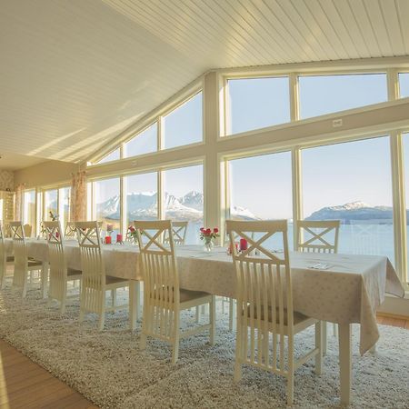 Arctic Panorama Lodge Uløybukta Екстериор снимка