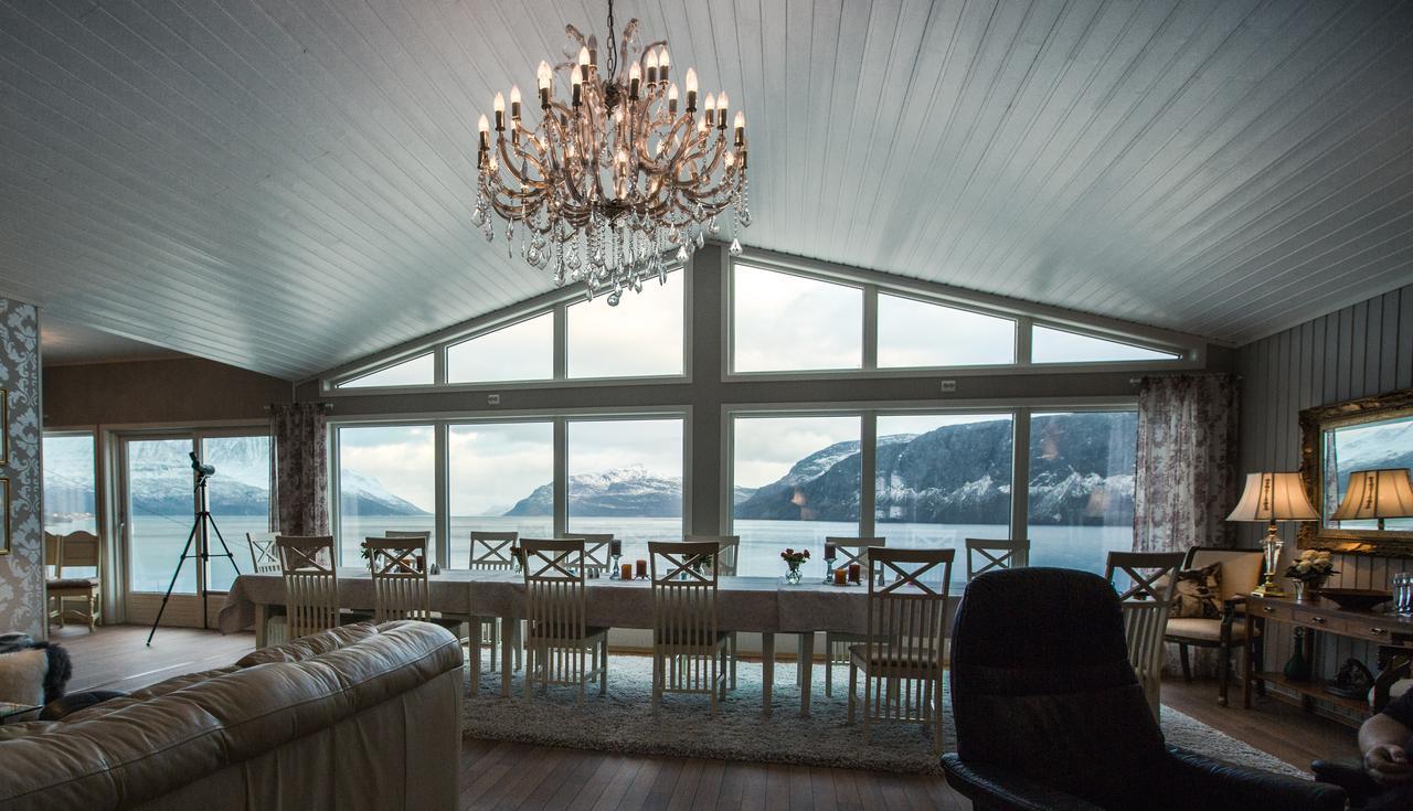 Arctic Panorama Lodge Uløybukta Екстериор снимка